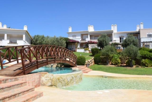 Casa Violeta Villa Mexilhoeira Grande Екстериор снимка